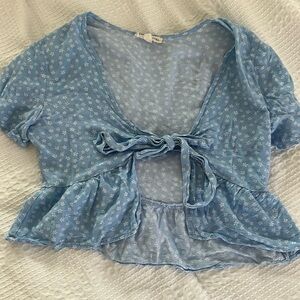 LA hearts light blue tie front top.